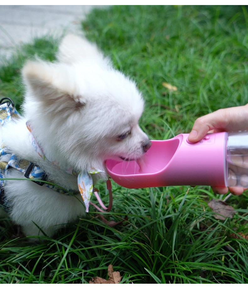 Trail Hound dog water bottle by CrazyPawz